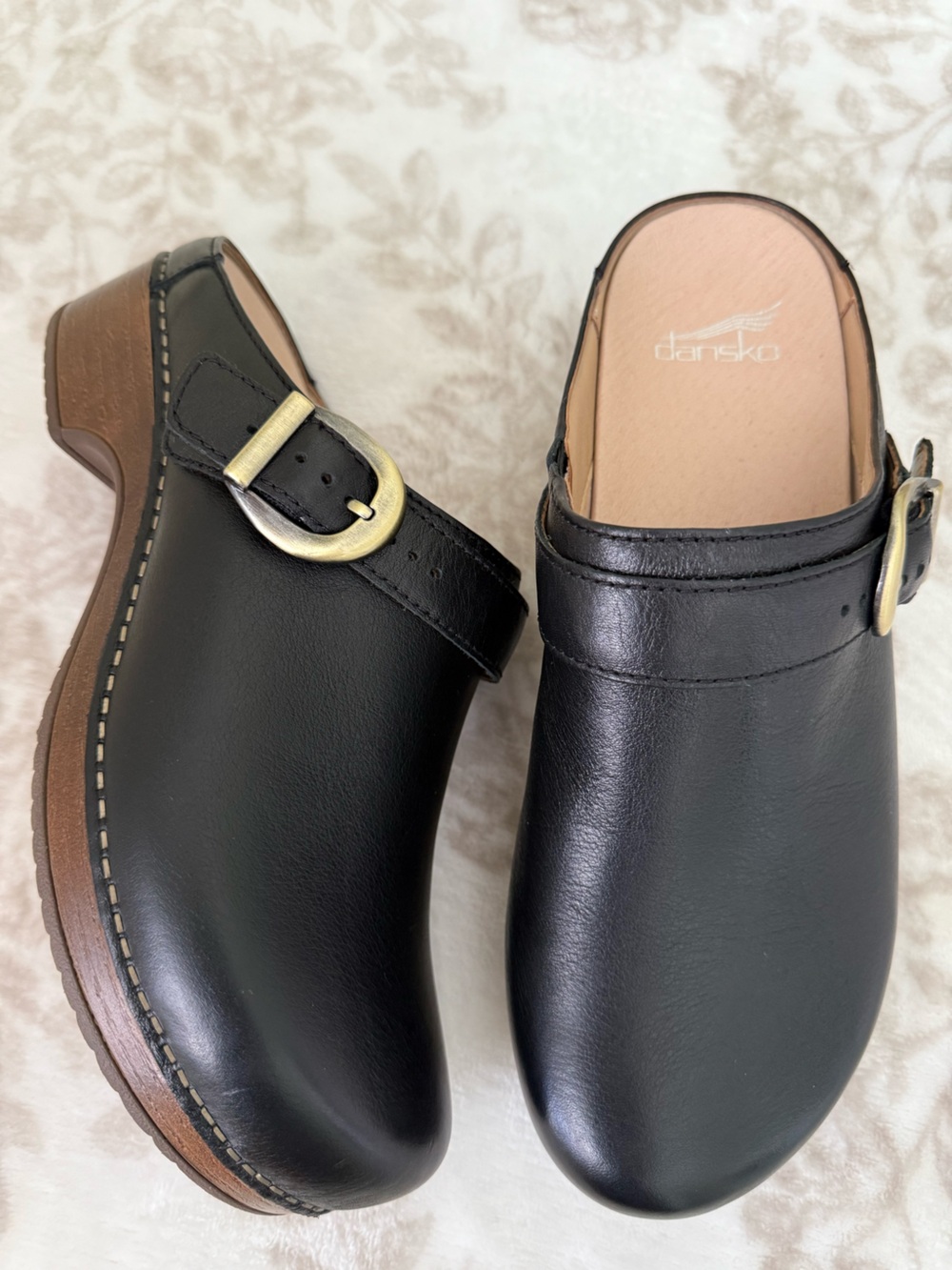 Dansko Women's Baylor Black Calf Leather Slip-On Clogs Size 40 EU